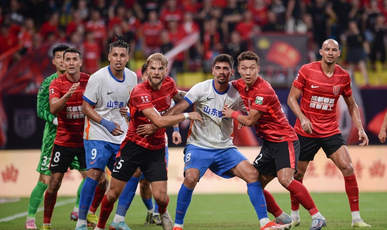 移动端游戏-关于足球运动风起云涌，各路球队纷纷登场的信息